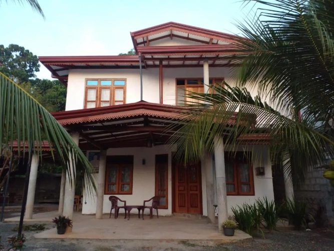 4 Bedrooms Cottage