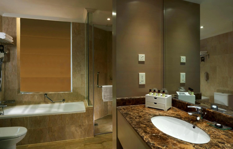 Pullman Kuala Lumpur City Center Hotel & Residences photo 19