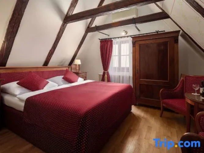 Deluxe Single room