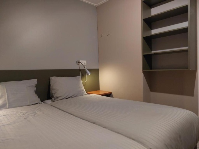 2 Bedrooms Apartment