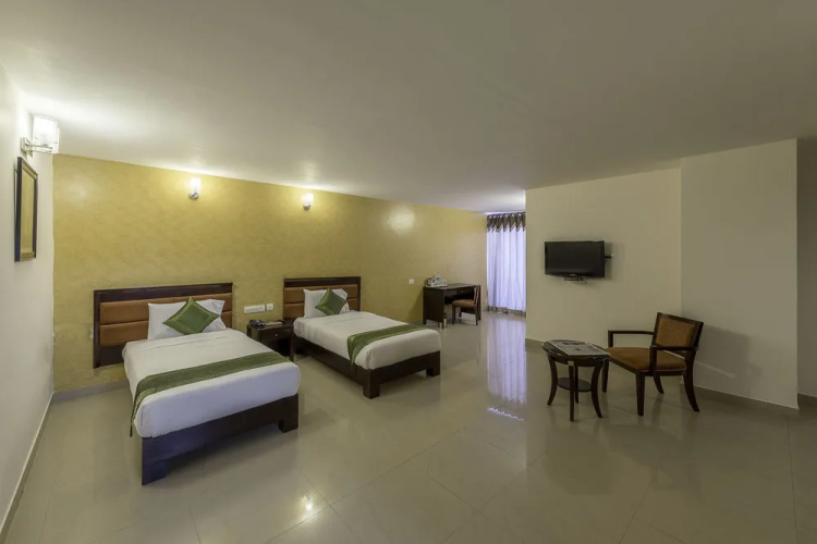 Hotel Crystal Castle
