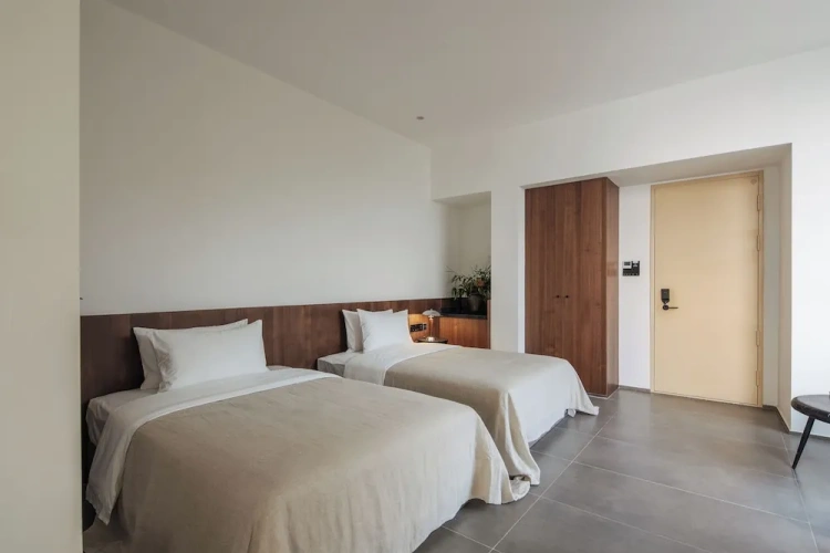 Luxury Twin room with balcony and with ocean view