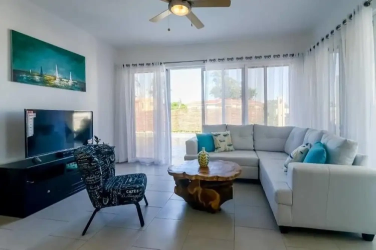 2 Bedrooms Villa