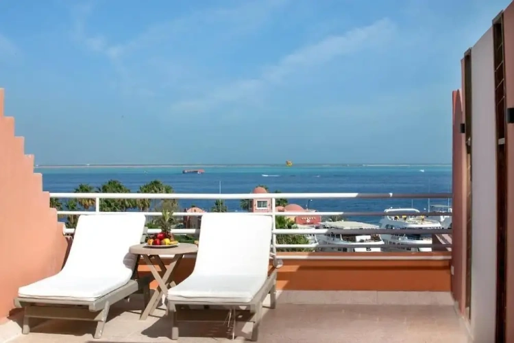 Deluxe room with sea view