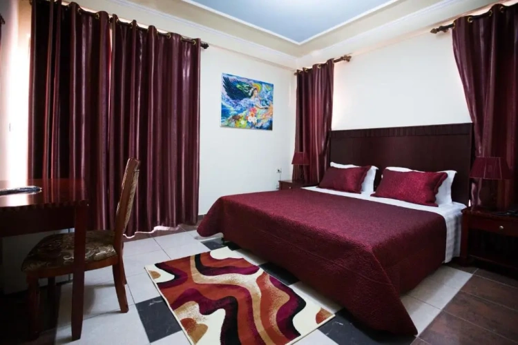Suite with balcony and with view