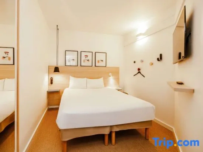 Standard Double Basement room