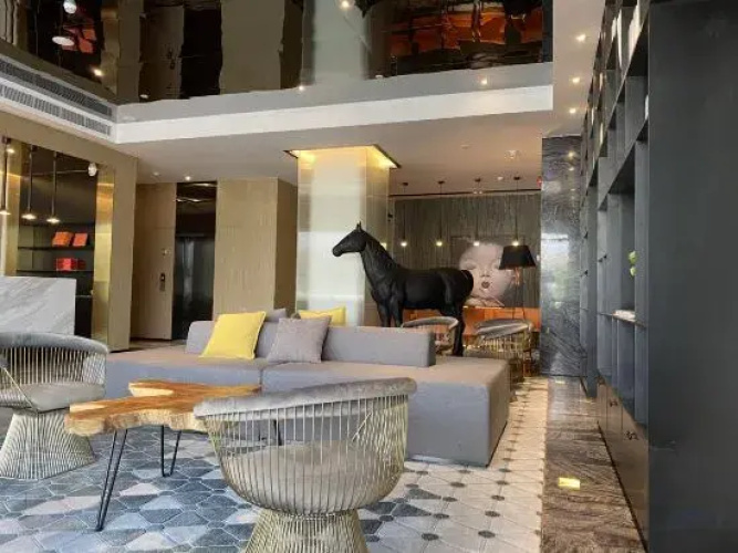 Paco Hotel (Huazhou Shifu Square)