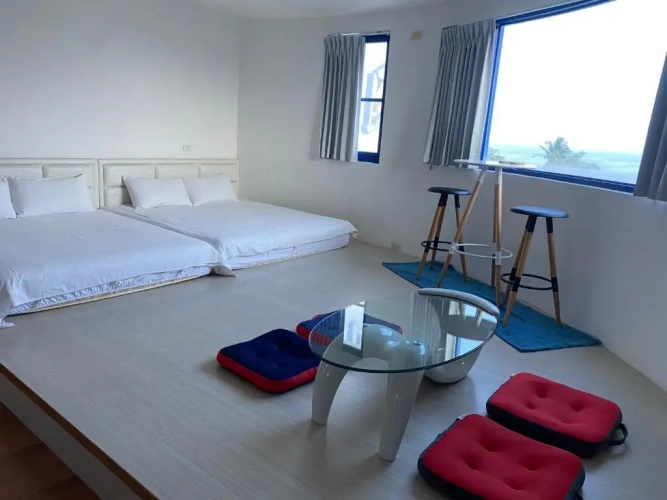 Standard Quadruple room with sea view