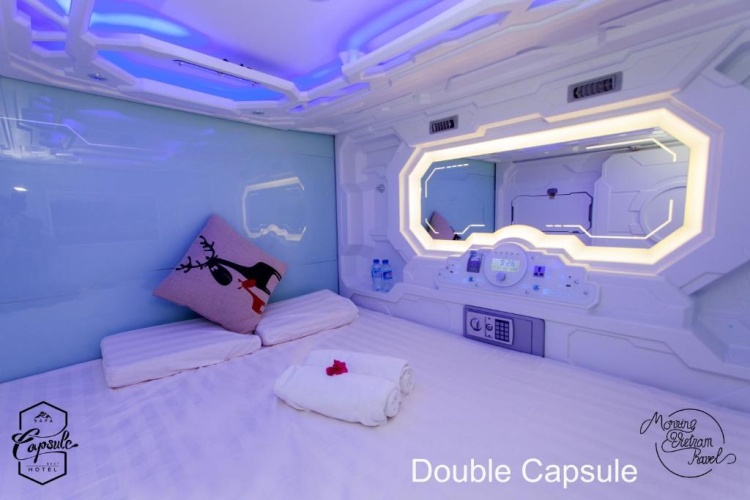 Superior Capsule