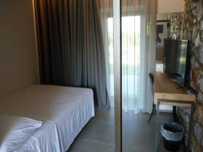 Comfort Suites and Rooms