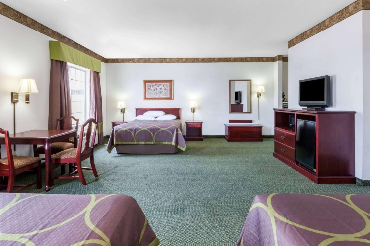 Standard Sextuple room