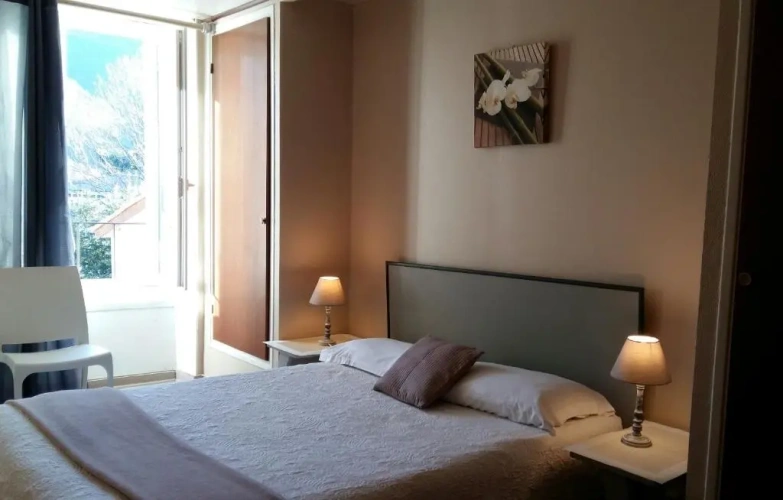 Standard Double room with mountain view