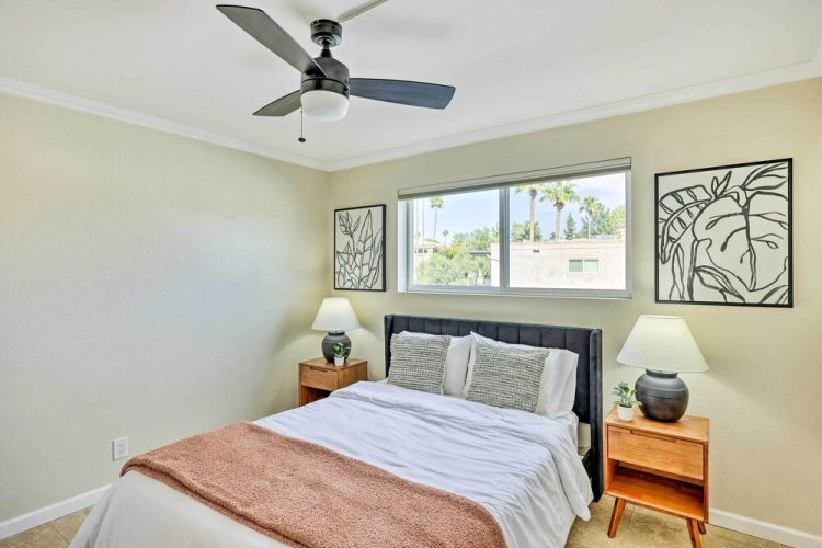 3 Bedrooms Apartment