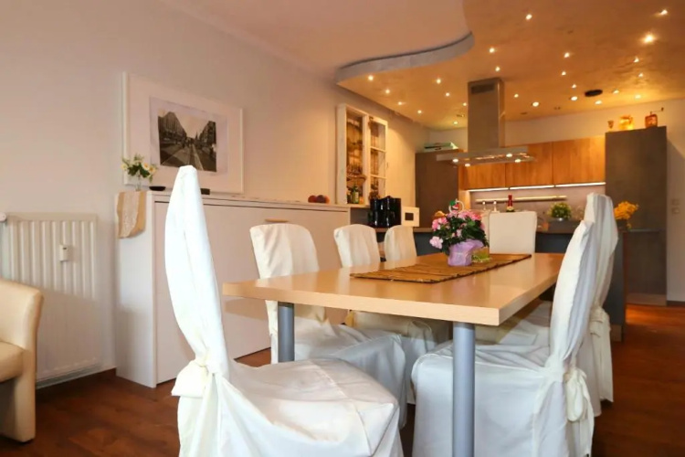 Large Comfortable Apartment, Holiday With Several Generations
