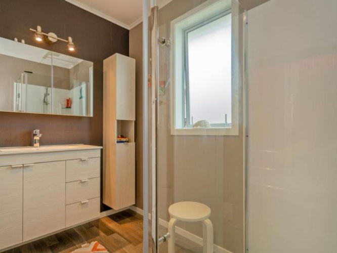 4 Bedrooms Cottage