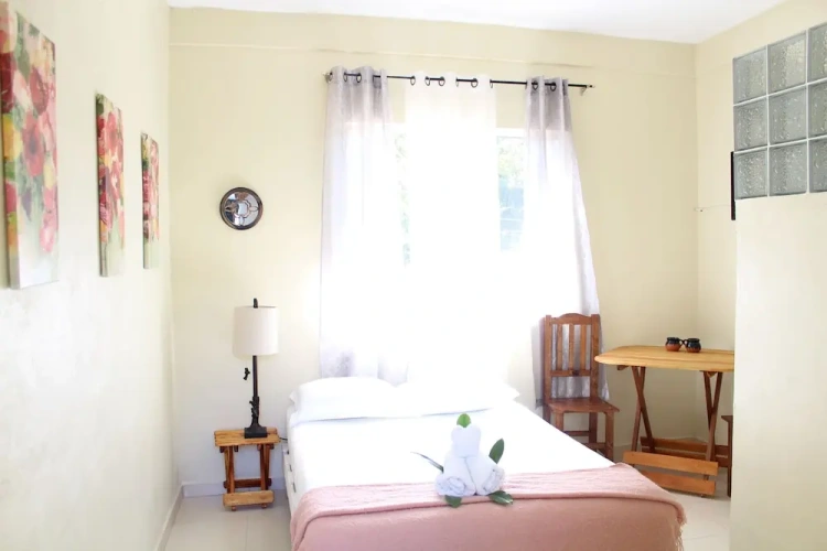1 Bedroom Standard Double room with city view