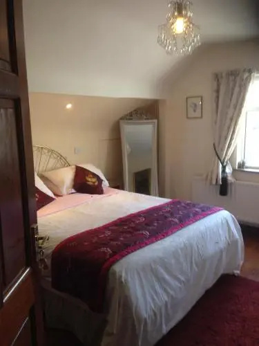 Valentia House
