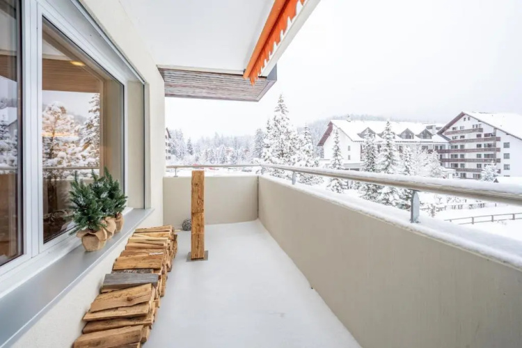 LAAX Homes - Val Signina 7-12