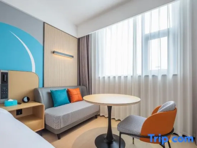 Deluxe Double room with city view
