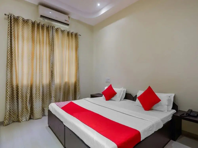Hotel Rainbow Inn by OYO Rooms