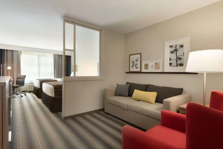 Quadruple Suite
