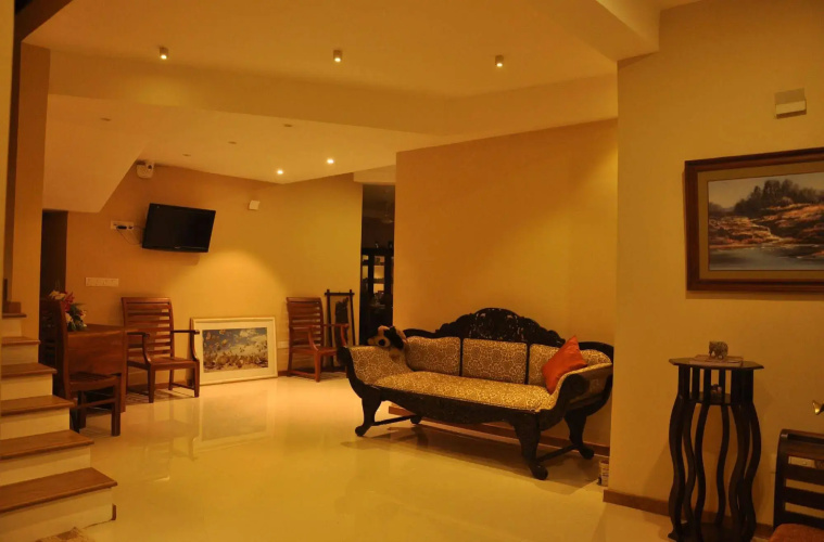 Rivorich Residence