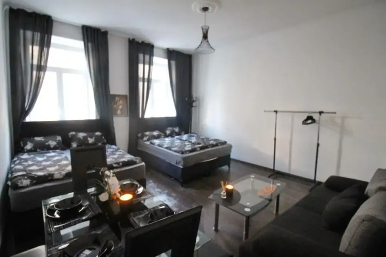 Premium 1BR Stay for 5 Prime Location