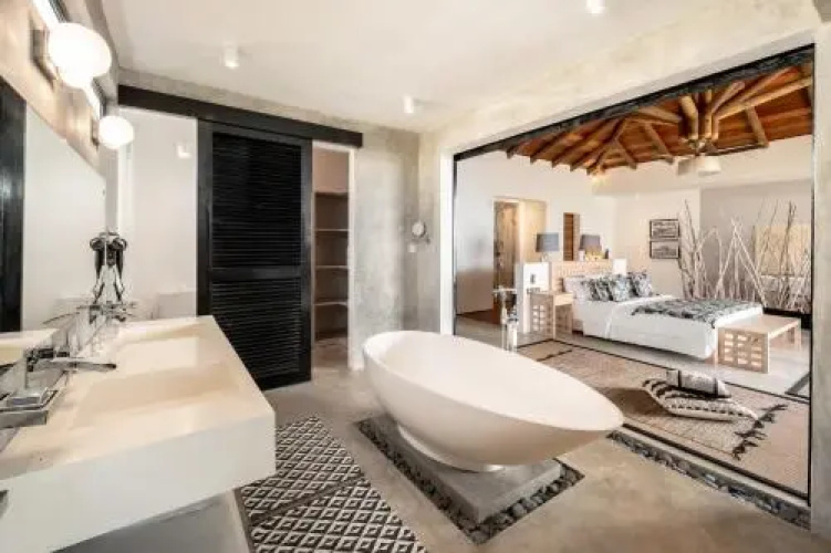 Koki Bonheur Beachfront Villa By StayMauritius