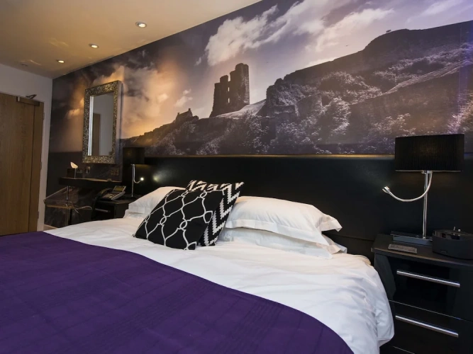 2 Bedrooms Suite