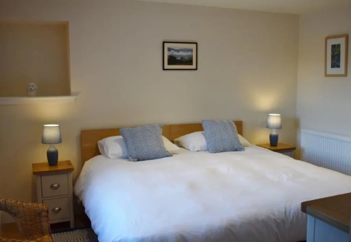 2 Bedrooms Cottage
