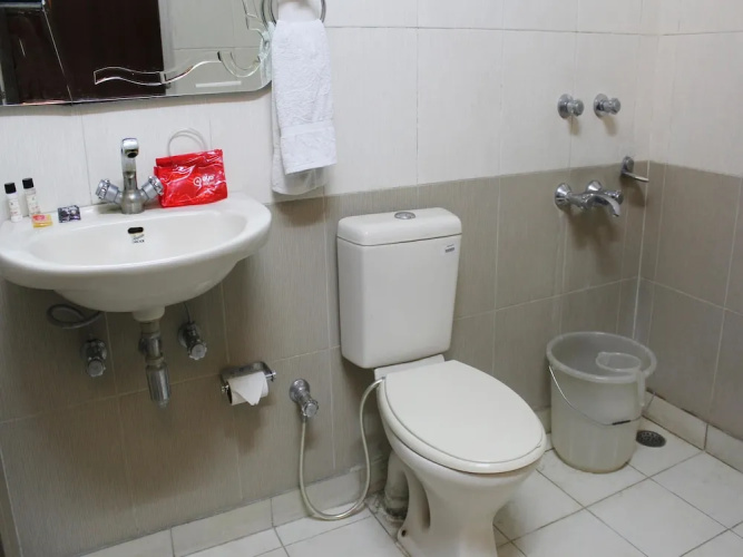 Oyo 2256 Hotel Excellency