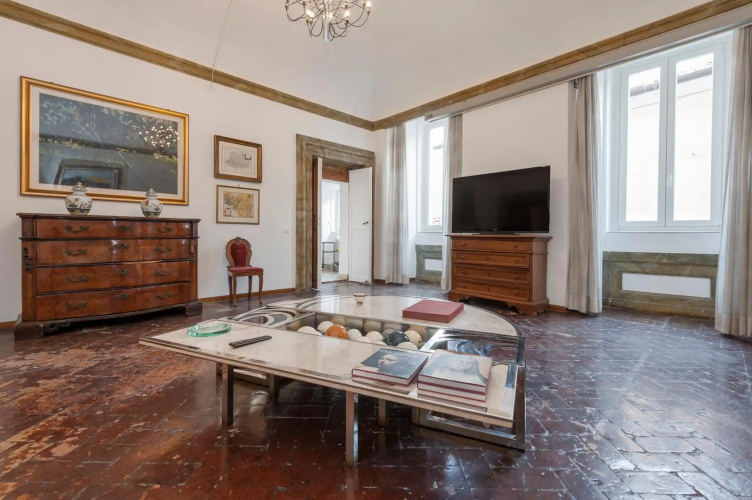 Ancient Palace In Downtown Rome