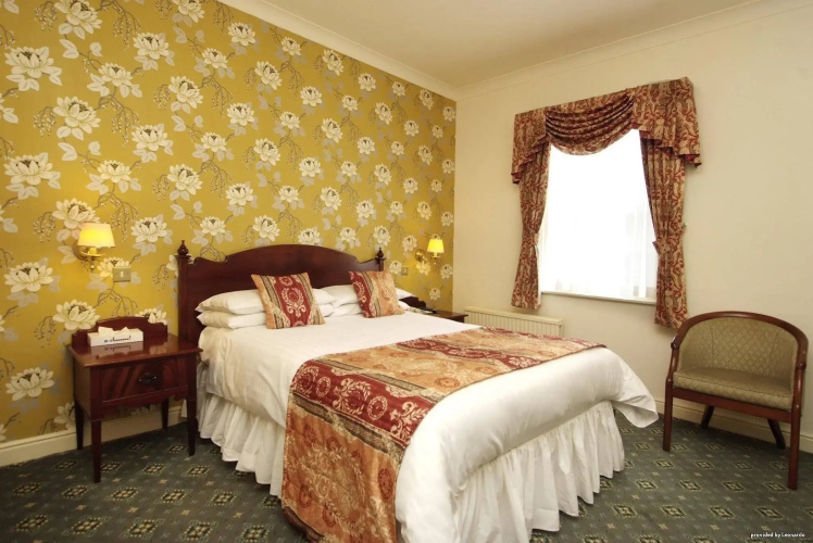 The Crown Hotel