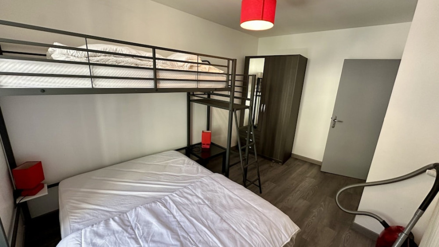 Mountain View Flat for 5 in Mont-dore