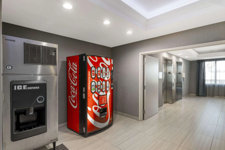 Best Western Plus Gardena Inn & Suites photo 14