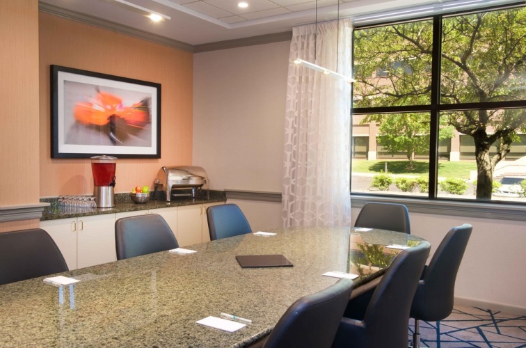Embassy Suites by Hilton Detroit Livonia Novi photo 14