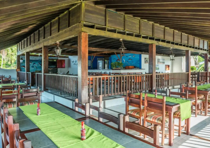 Playa de Oro Lodge