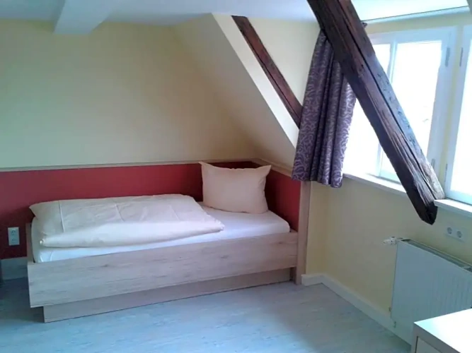 Standard Triple room with view