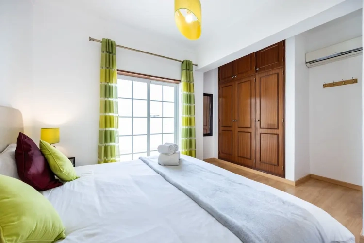 Apartment with balcony