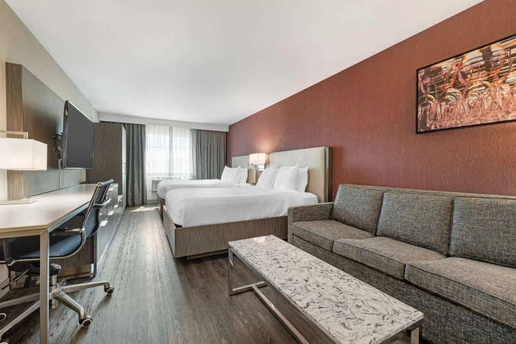 Quadruple Suite