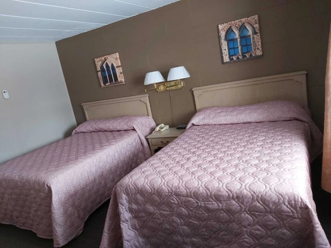 Arnprior Motor Inn