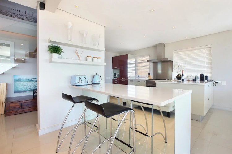 Spacious 3bed Apt Overlooking Cape Town Panova