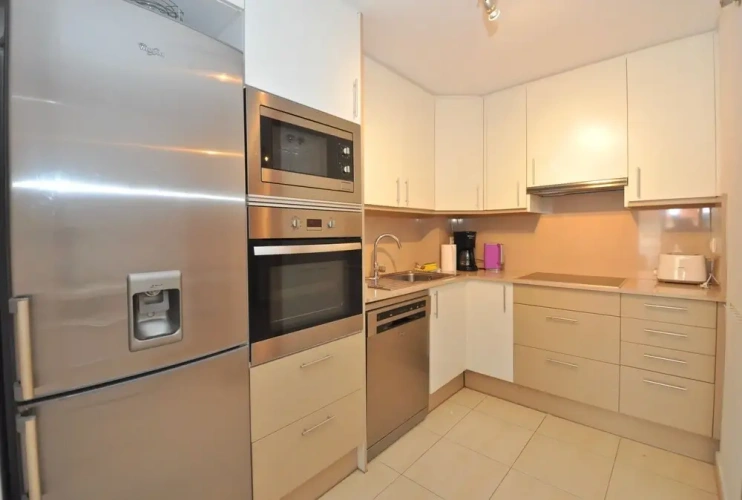 2 Bedrooms Apartment
