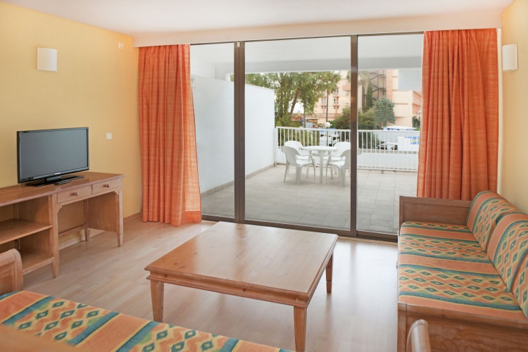 Iberostar Waves Ciudad Blanca photo 6