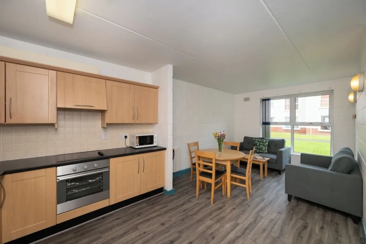 4 Bedrooms Double Apartment