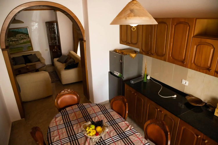 Eni entire guesthouse