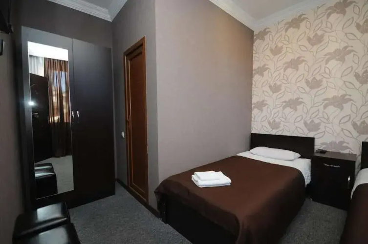 Hotel 7 Rooms