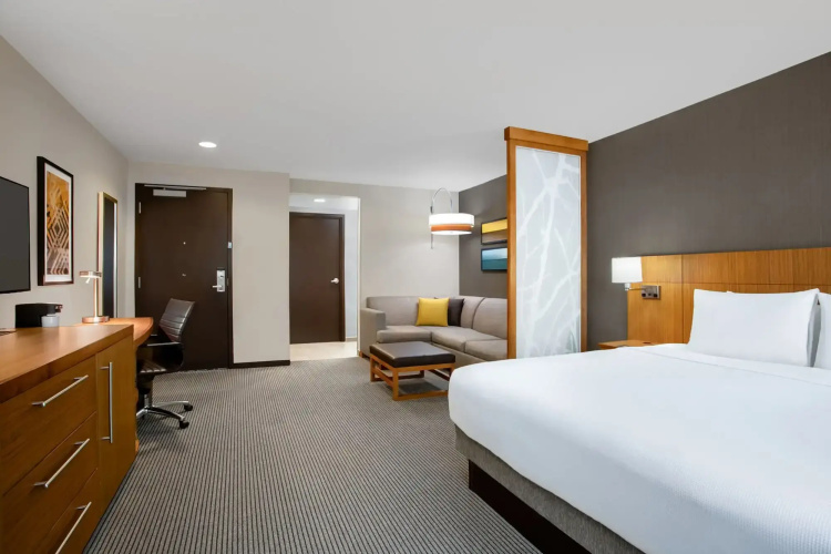 Hyatt Place Austin Airport