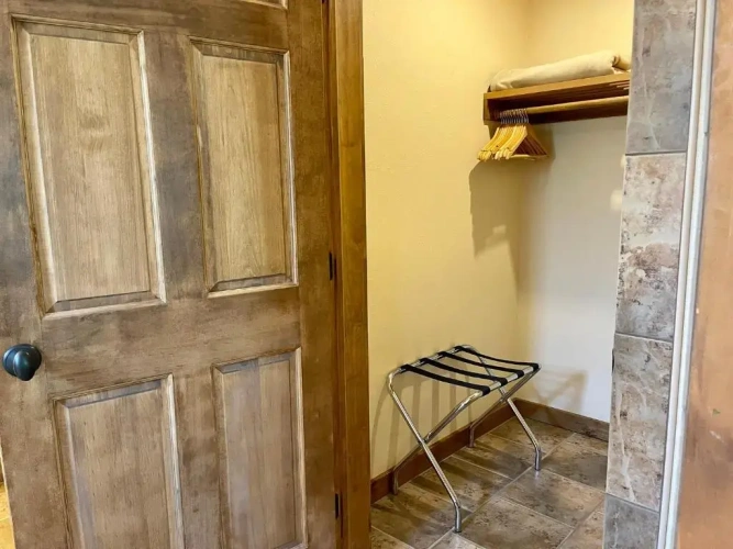 4 Bedrooms Cottage