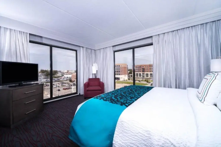 1 Bedroom Double Suite